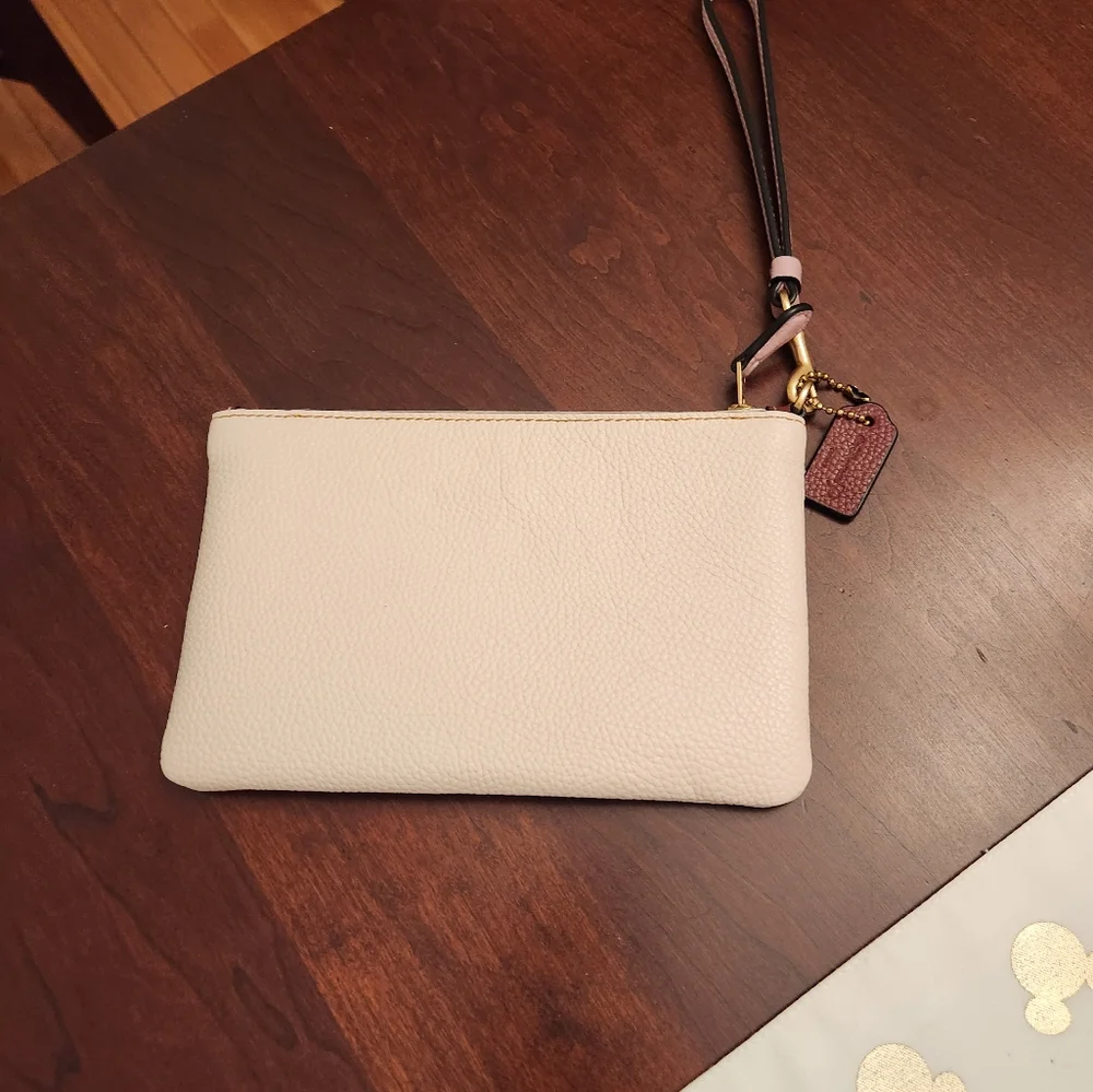 Coach X Disney Wristlet💙
